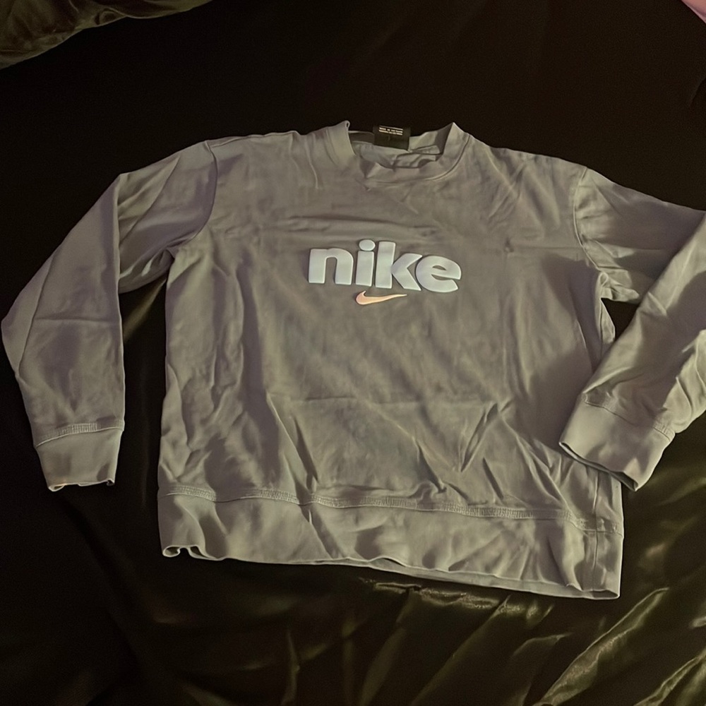 NWOT nike crewneck